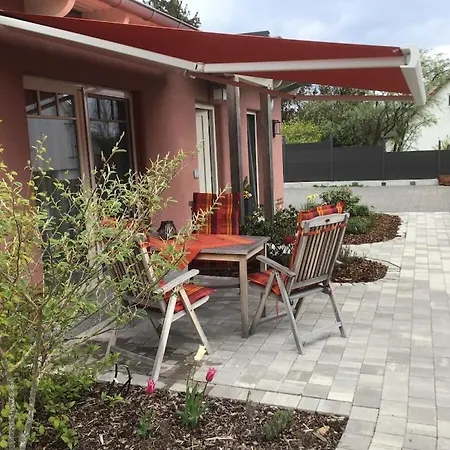 With 1 Bedroom Nyaraló